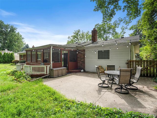 39488 Lanse Creuse Street, Harrison Twp, MI 48045