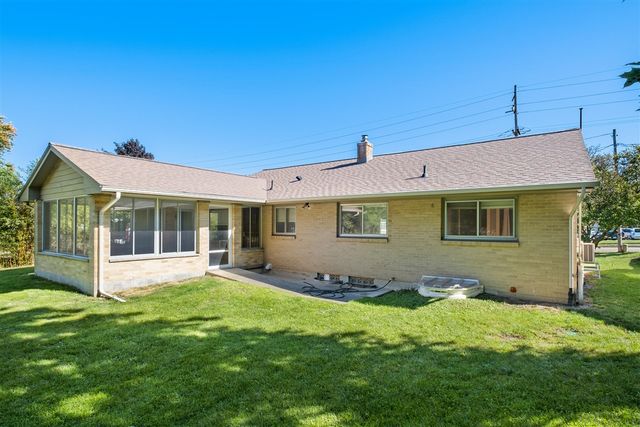 2363 Plymouth Avenue, Grand Rapids, MI 49506