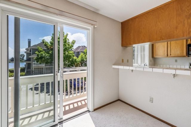1006 Stern Lane, Foster City, CA 94404
