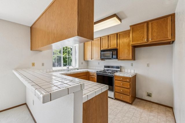 1006 Stern Lane, Foster City, CA 94404