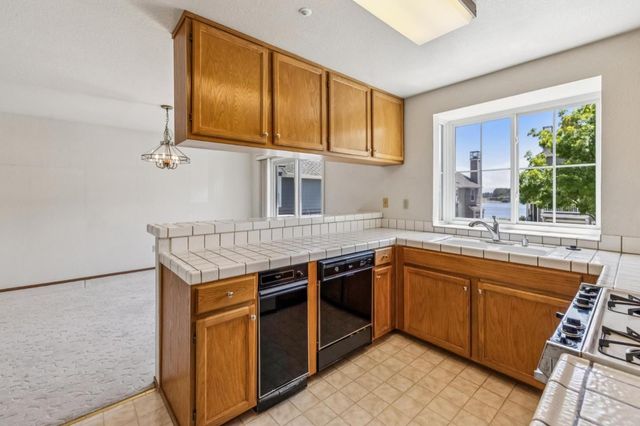 1006 Stern Lane, Foster City, CA 94404