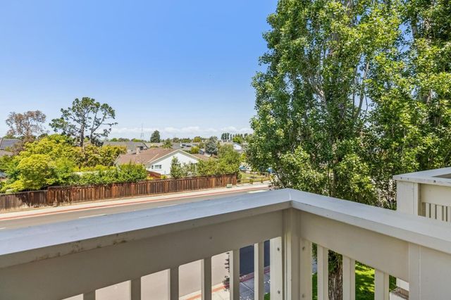 1006 Stern Lane, Foster City, CA 94404