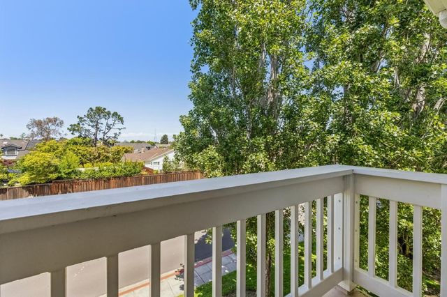 1006 Stern Lane, Foster City, CA 94404