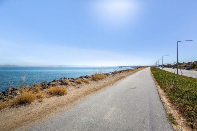 1006 Stern Lane, Foster City, CA 94404
