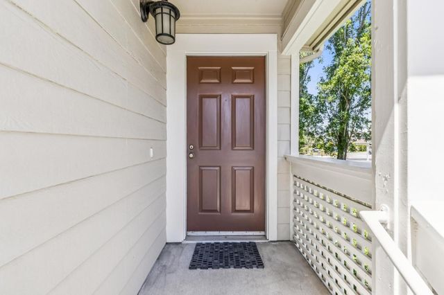 1006 Stern Lane, Foster City, CA 94404