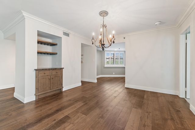 19800 Sandpointe Bay Drive N 305, Tequesta, FL 33469