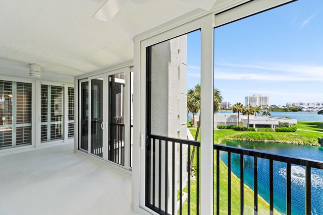 19800 Sandpointe Bay Drive N 305, Tequesta, FL 33469