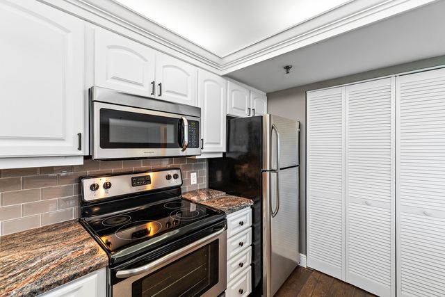 19800 Sandpointe Bay Drive N 305, Tequesta, FL 33469