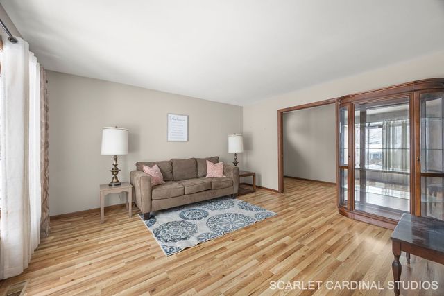 330 N Fairfield Avenue, Lombard, IL 60148