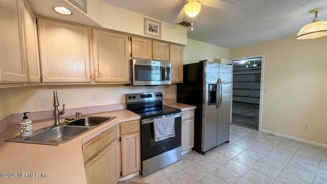 13123 LEATHERLEAF Drive S, Jacksonville, FL 32225