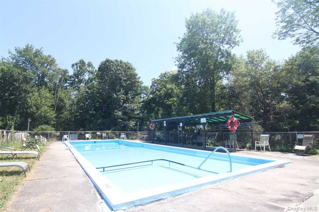71 MILLER Road 23, Hopewell Junction, NY 12533