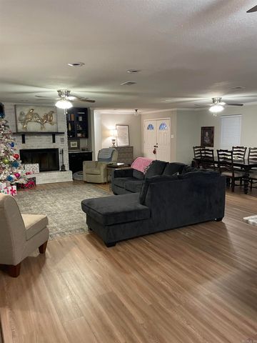 1902 S Cherry Street, Stuttgart, AR 72160