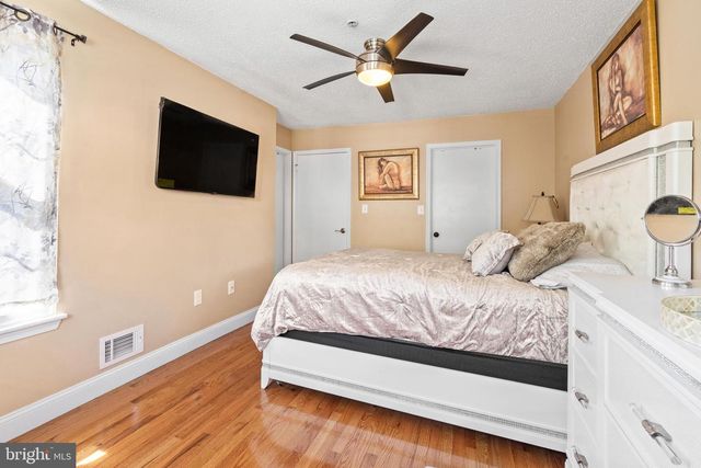 4202 NORMA PL, Toms River, NJ 08755