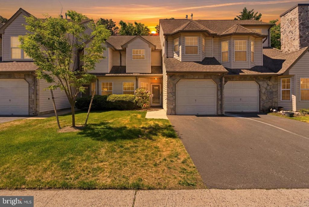 4202 NORMA PL, Toms River, NJ 08755