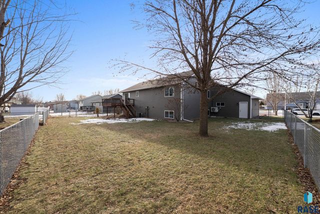 220 W Greenwood St Street, Brandon, SD 57005