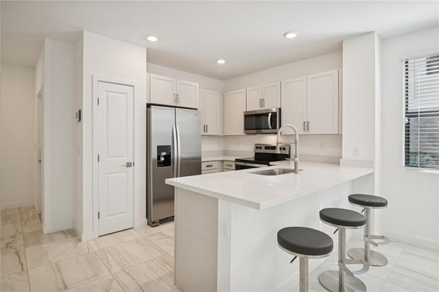 180 SE 5th Ct, Deerfield Beach, FL 33441