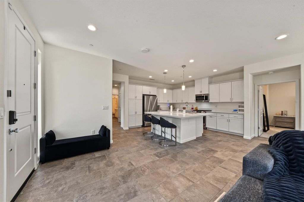 Image 23 of property listing at 777 Josephine Avenue, Madera, CA 93636