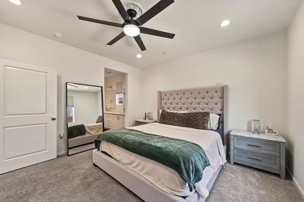 Image 25 of property listing at 777 Josephine Avenue, Madera, CA 93636