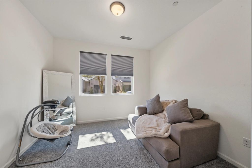 Image 29 of property listing at 777 Josephine Avenue, Madera, CA 93636