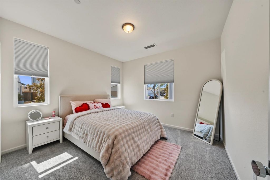 Image 30 of property listing at 777 Josephine Avenue, Madera, CA 93636