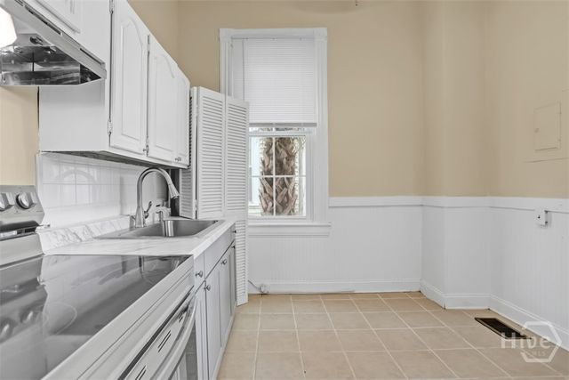 111 E 39th Street, Savannah, GA 31401