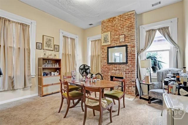 111 E 39th Street, Savannah, GA 31401