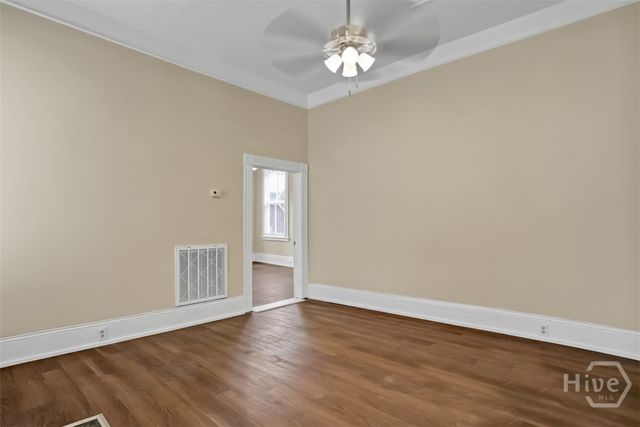 111 E 39th Street, Savannah, GA 31401