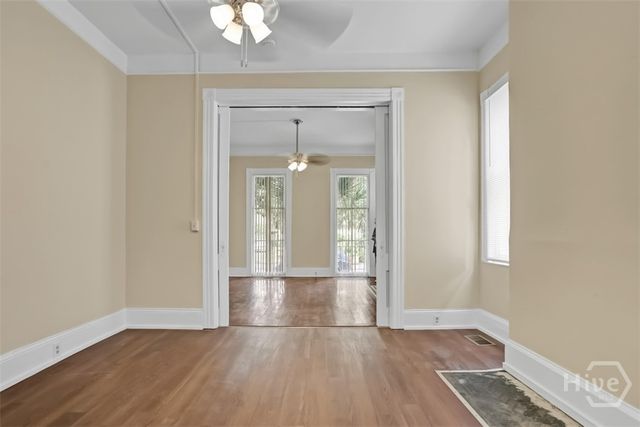 111 E 39th Street, Savannah, GA 31401
