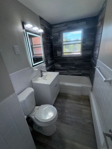 20 Clermont St Avenue Apt 4, Hartford, CT 06106