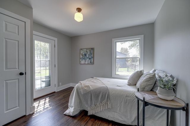 8701 Elliot Avenue S, Bloomington, MN 55420