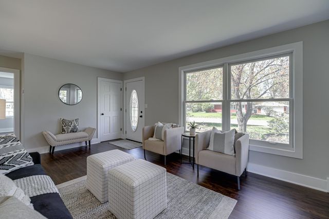 8701 Elliot Avenue S, Bloomington, MN 55420