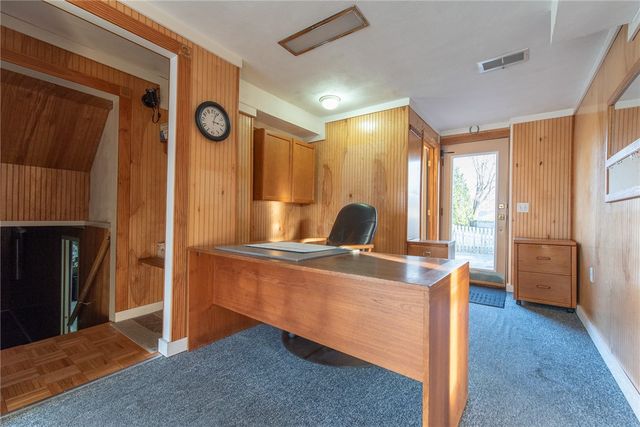 1020 Warwick Avenue, Warwick, RI 02888