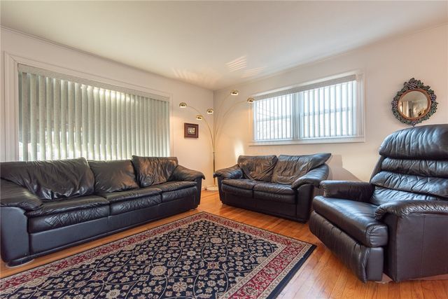 1020 Warwick Avenue, Warwick, RI 02888