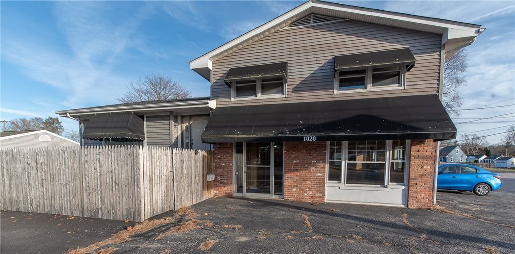 1020 Warwick Avenue, Warwick, RI 02888