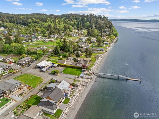 170 N Sunset Drive, Camano Island, WA 98282