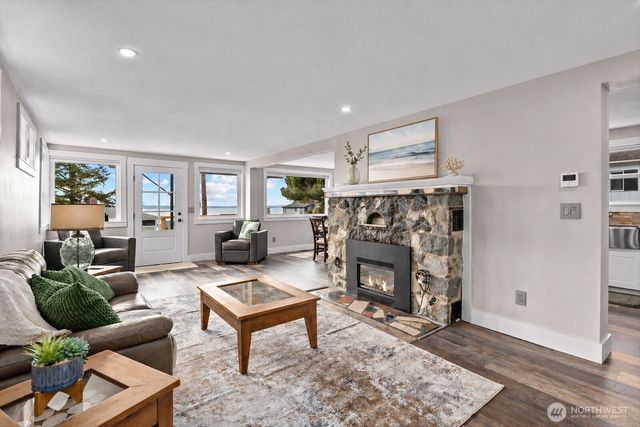 170 N Sunset Drive, Camano Island, WA 98282