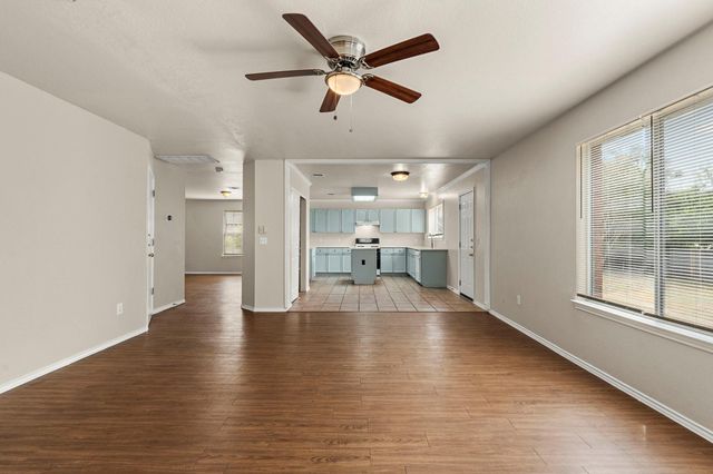 8731 Minot CIR, Austin, TX 78748