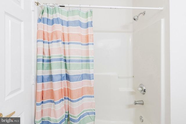 43 OSPREY PL, Barnegat, NJ 08005