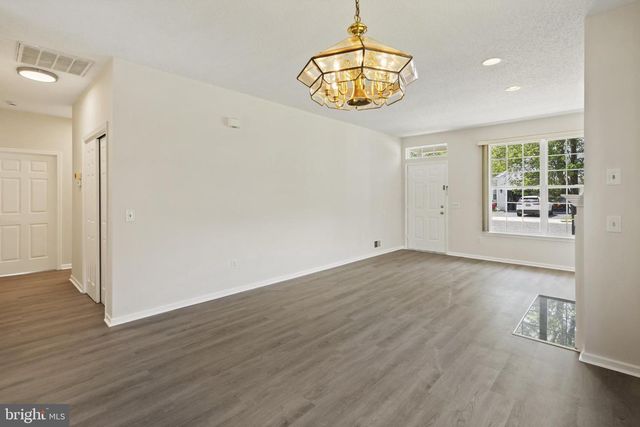 43 OSPREY PL, Barnegat, NJ 08005