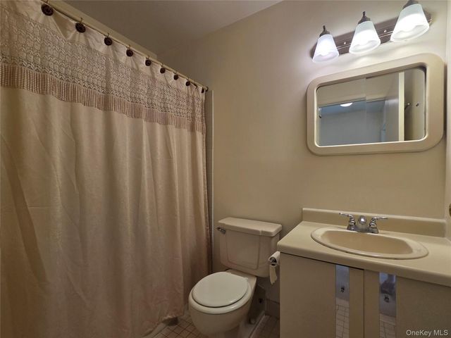 12-29 Diane Place 195 U, Bayside, NY 11360