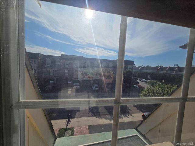 12-29 Diane Place 195 U, Bayside, NY 11360