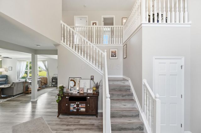 5507 Pensworthy Drive, Dublin, OH 43016