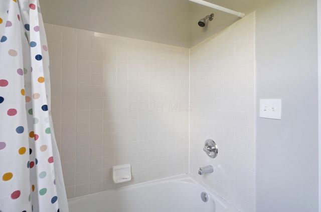 5507 Pensworthy Drive, Dublin, OH 43016