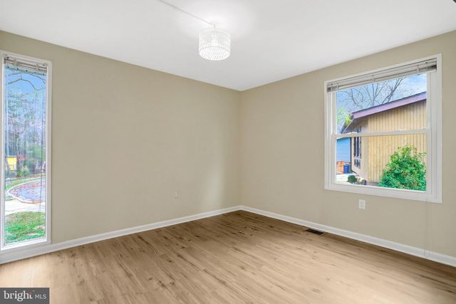 2800 JOSEPH MAKELL CT, Alexandria, VA 22306