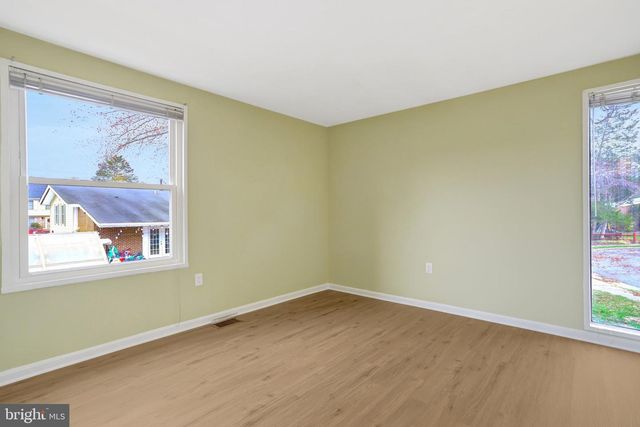 2800 JOSEPH MAKELL CT, Alexandria, VA 22306