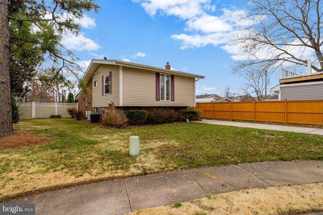 2800 JOSEPH MAKELL CT, Alexandria, VA 22306