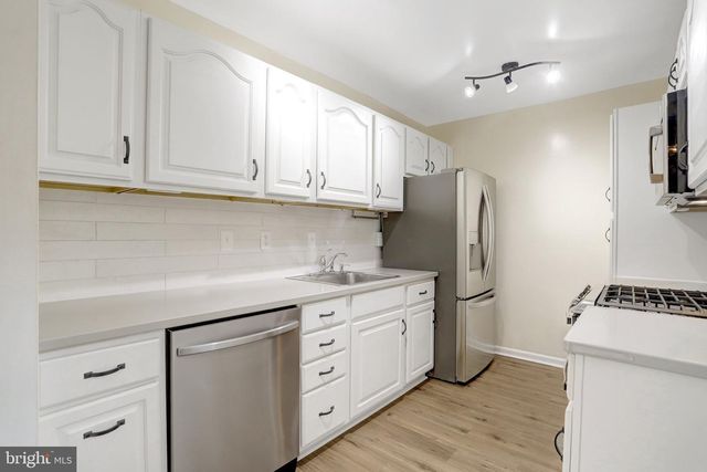 2800 JOSEPH MAKELL CT, Alexandria, VA 22306