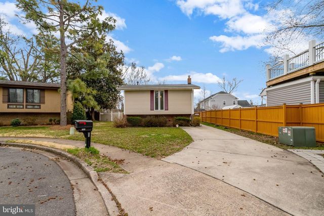 2800 JOSEPH MAKELL CT, Alexandria, VA 22306