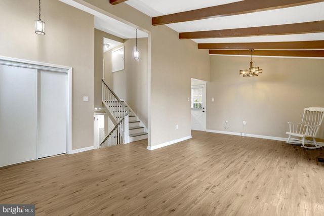 2800 JOSEPH MAKELL CT, Alexandria, VA 22306