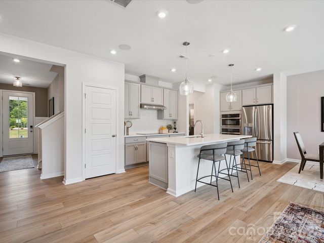 719 Bowery Place, Cramerton, NC 28032